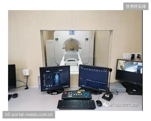 墨尔本板球场引入基于步态分析的“行为指纹”库,旨在筛查并拦截有“独狼”倾向的异常个体 墨尔本板球场引入基于步态分析的“行为指纹”库,旨在筛查并拦截有“独狼”倾向的异常个体